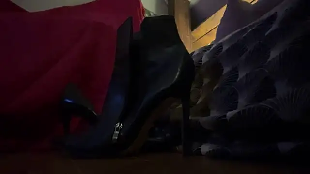 alexheels boots online show from November 1, 1:29 am