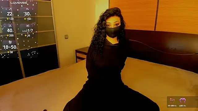 Snapshot of habibi_moon chatting on December 29, 4:05 am habibi moon online show from December 29, 4:05 am