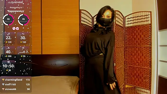 Snapshot of habibi_moon chatting on December 30, 5:37 am habibi moon online show from December 30, 5:37 am