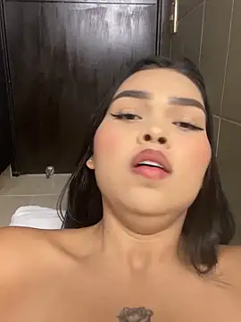 Snapshot of Daisy_20x_ chatting on November 29, 8:34 pm Daisy 20x online show from November 29, 8:34 pm