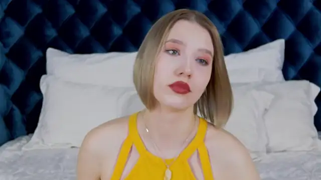 LiliLinn online show from February 21, 7:45 am