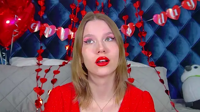 LiliLinn online show from February 14, 5:04 am