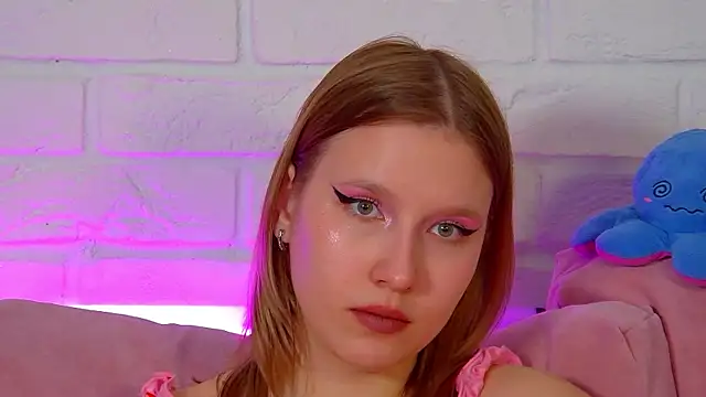 LiliLinn online show from May 16, 10:36 am