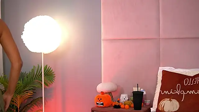 AlmaLuv online show from November 21, 4:55 am