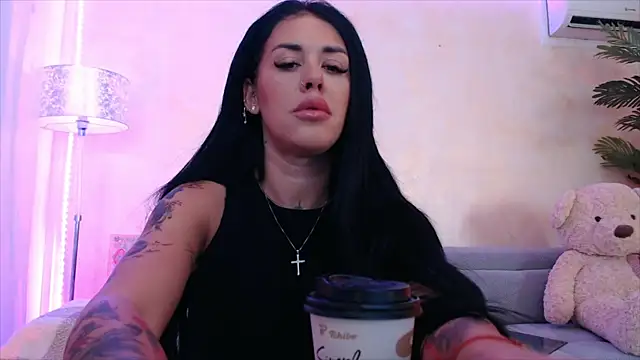 LaylaCruzRose online show from April 29, 5:33 am