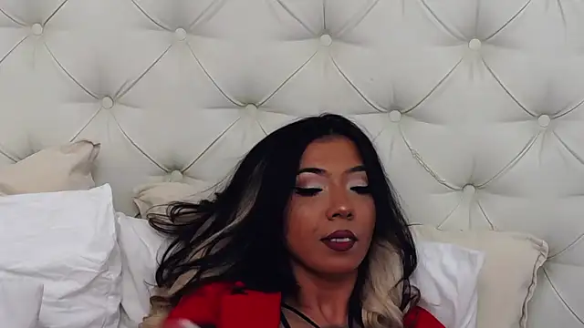 KiaraDevlynn online show from December 11, 9:12 pm