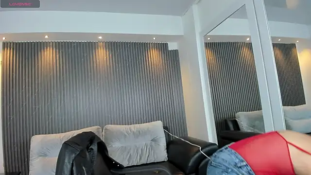 Alessia Taylorr online show from October 1, 12:22 pm