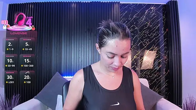 Alessia Taylorr online show from October 2, 11:39 am