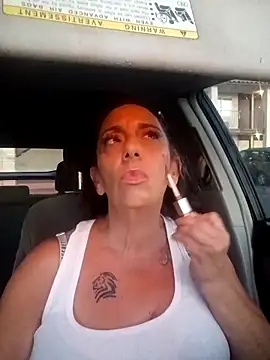 BettyBoo333 online show from May 17, 12:23 pm