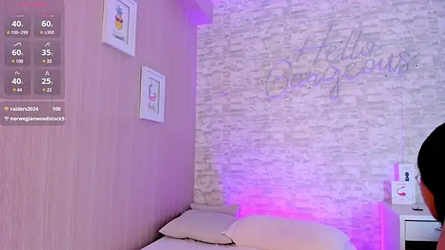Snapshot of ellamontoya chatting on March 5, 7:38 am ellamontoya online show from March 5, 7:38 am
