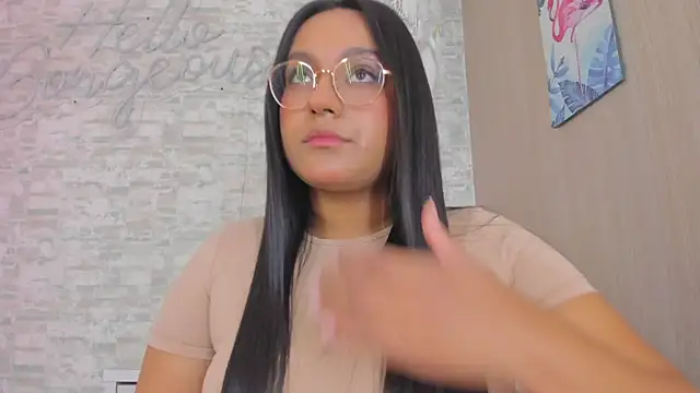 Snapshot of ellamontoya chatting on March 16, 5:03 am ellamontoya online show from March 16, 5:03 am