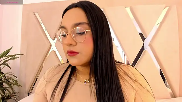 ellamontoya online show from February 7, 12:09 pm