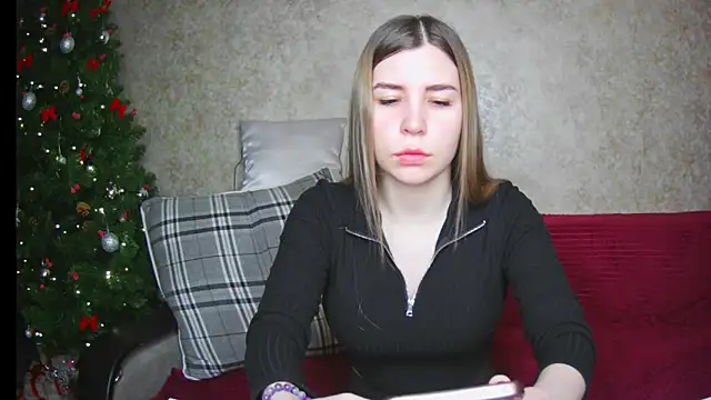 ElllaNuar online show from January 14, 1:15 am