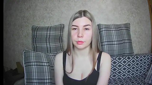 ElllaNuar online show from March 14, 1:48 am