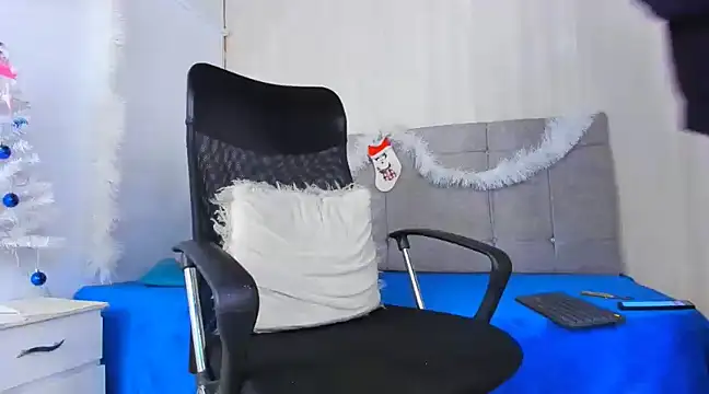 Mateo Reales online show from December 14, 3:40 am