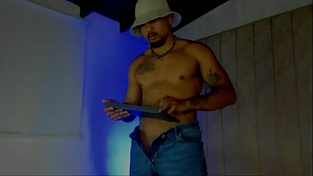 Mateo Reales online show from December 13, 8:14 pm