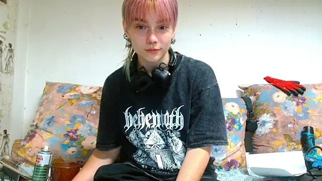 Sophie Bell online show from June 14, 7:27 pm