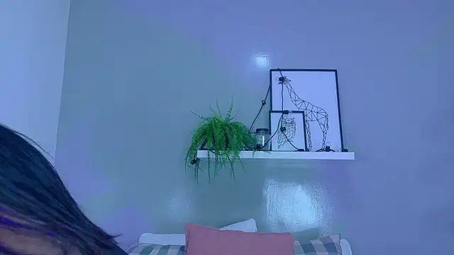 Snapshot of KendalMilleer chatting on September 18, 10:06 am KendalMilleer online show from September 18, 10:06 am