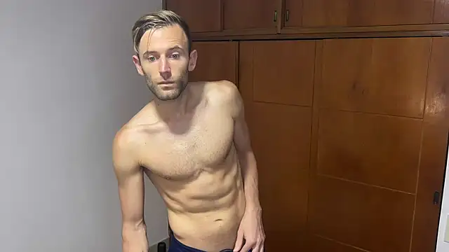 aquilesmade online show from December 3, 2:49 pm