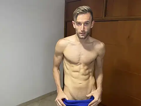 aquilesmade online show from January 9, 4:06 pm