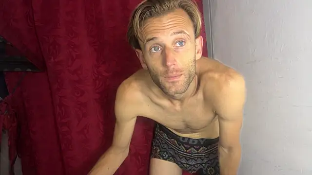 aquilesmade online show from October 8, 4:37 pm