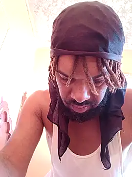 Snapshot of CeoblackLd69 chatting on November 18, 3:27 pm CeoblackLd69 online show from November 18, 3:27 pm