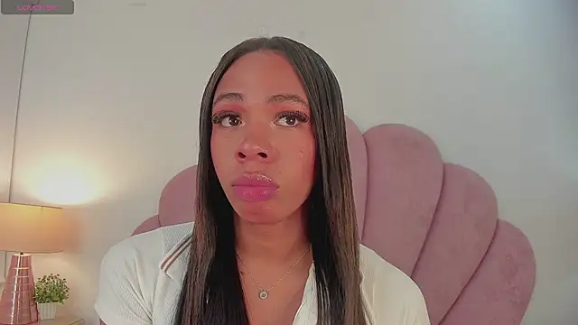 Snapshot of Nicole_Paradise chatting on March 22, 12:46 pm Nicole Paradise online show from March 22, 12:46 pm