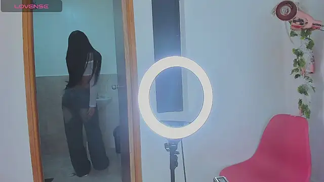 Snapshot of Nicole_Paradise chatting on October 17, 12:41 pm Nicole Paradise online show from October 17, 12:41 pm