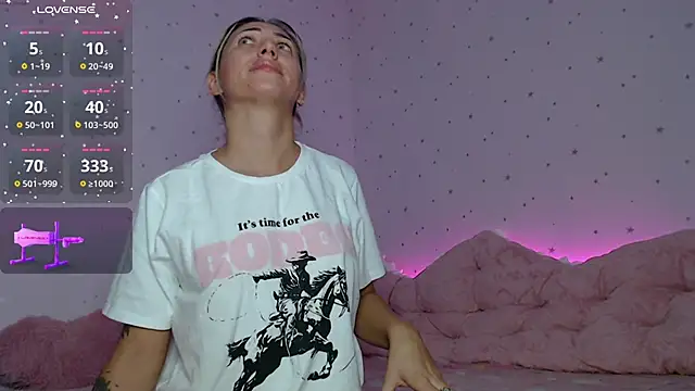 DeeaFUN25 online show from October 31, 3:46 pm