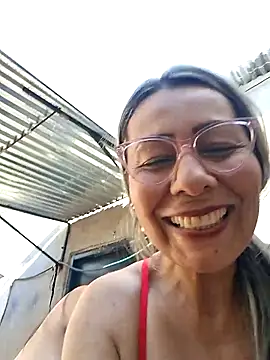 Mia-funny20 online show from May 13, 8:49 pm