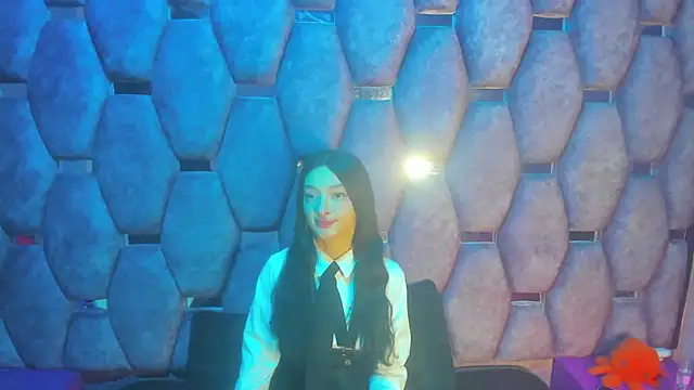 Aurora 18 online show from September 30, 2:00 pm