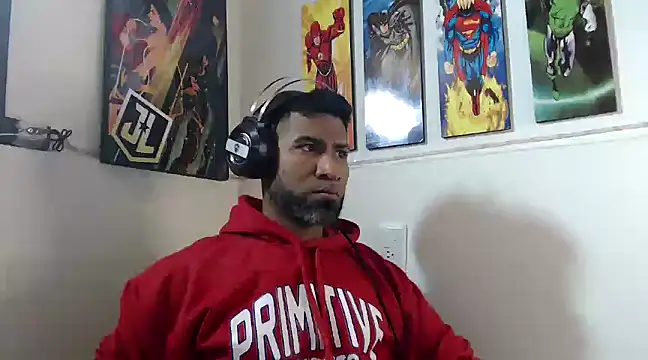 Snapshot of Enriblack92 chatting on December 2, 1:47 am Enriblack92 online show from December 2, 1:47 am