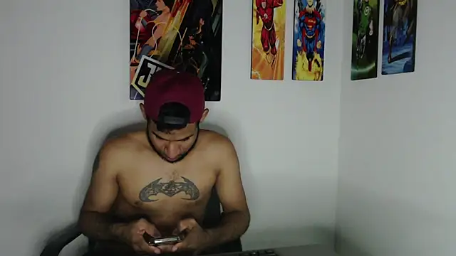 Snapshot of Enriblack92 chatting on December 30, 10:34 pm Enriblack92 online show from December 30, 10:34 pm