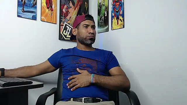 Snapshot of Enriblack92 chatting on January 19, 12:38 am Enriblack92 online show from January 19, 12:38 am