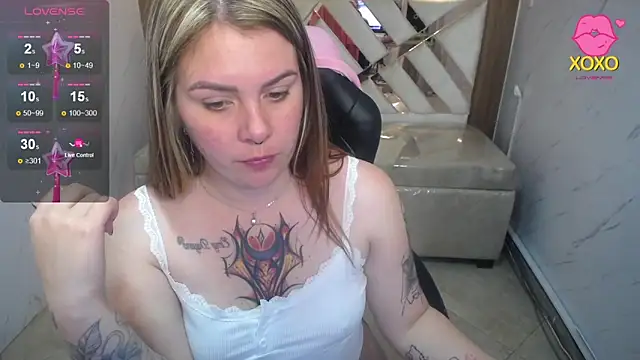 Snapshot of Paula_b_ chatting on March 25, 12:44 pm Paula b online show from March 25, 12:44 pm