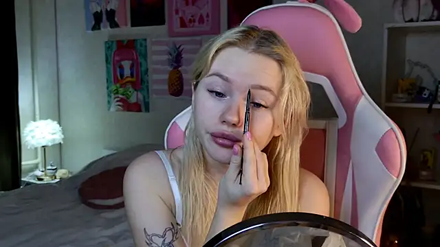 LexieLoree online show from January 29, 3:54 am