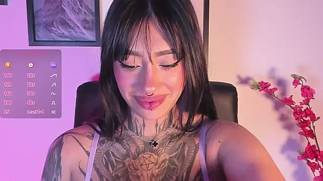 Snapshot of Akari1_Mischief chatting on April 6, 4:10 am Akari1 Mischief online show from April 6, 4:10 am