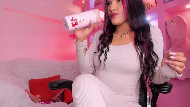 EmmilyCristal online show from January 30, 7:48 pm