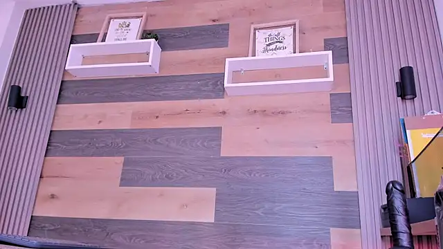 EmmilyCristal online show from February 19, 12:46 am