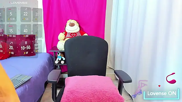 Snapshot of dan_scoott chatting on December 10, 8:05 pm dan scoott online show from December 10, 8:05 pm