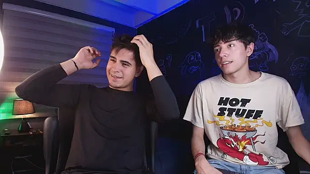 thiago rockwelll online show from April 8, 11:48 pm