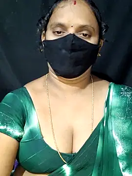 Snapshot of vintage-vibs chatting on October 4, 6:06 pm vintage-vibs online show from October 4, 6:06 pm