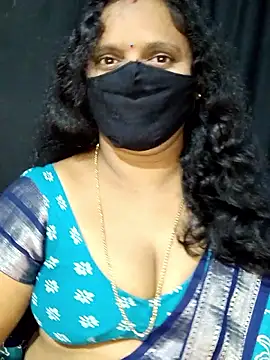 Snapshot of vintage-vibs chatting on October 5, 6:17 pm vintage-vibs online show from October 5, 6:17 pm