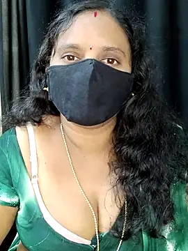 Snapshot of vintage-vibs chatting on October 16, 5:47 pm vintage-vibs online show from October 16, 5:47 pm