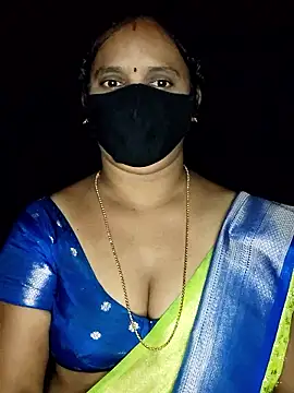 Snapshot of vintage-vibs chatting on October 17, 5:37 pm vintage-vibs online show from October 17, 5:37 pm