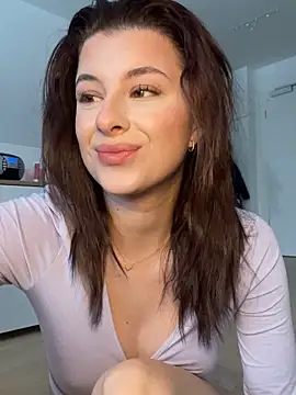 Mia-Minou online show from February 18, 2:24 pm