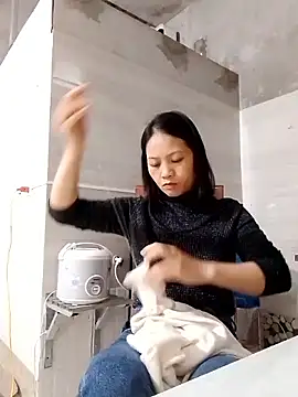 Aninyin22 online show from March 6, 12:51 am