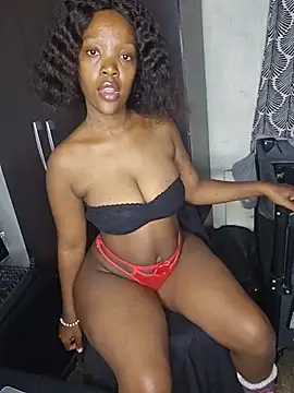 Snapshot of curvysexybody chatting on May 28, 11:13 pm curvysexybody online show from May 28, 11:13 pm