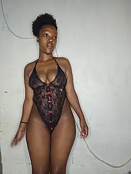Snapshot of curvysexybody chatting on June 14, 1:14 am curvysexybody online show from June 14, 1:14 am