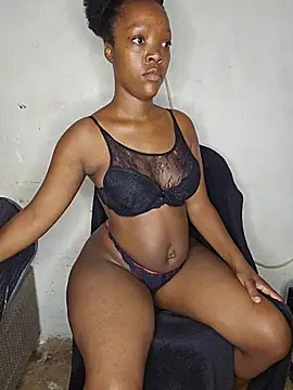 Snapshot of curvysexybody chatting on June 14, 3:08 am curvysexybody online show from June 14, 3:08 am